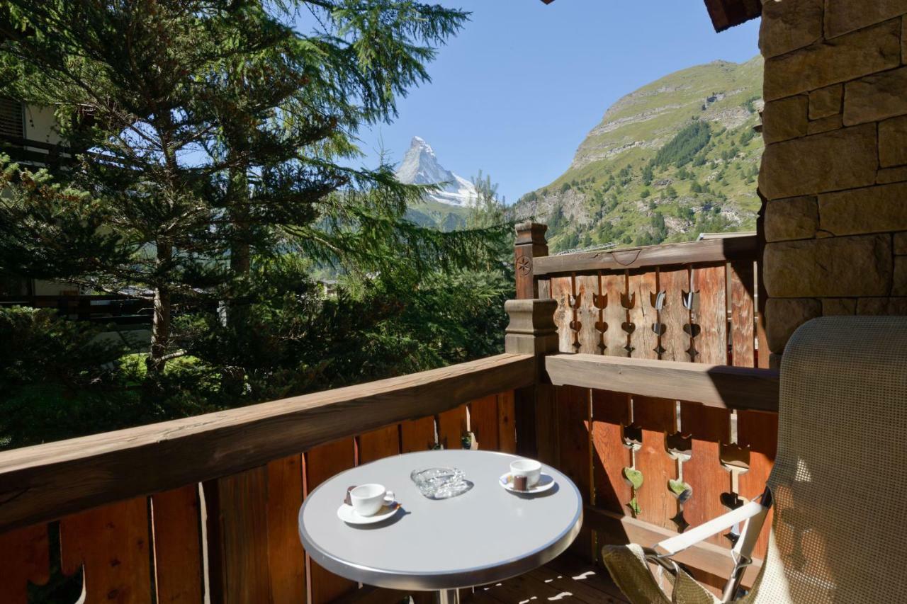 Chalet Kisseye With Heated Pool And Matterhorn Views Lejlighed Zermatt Eksteriør billede
